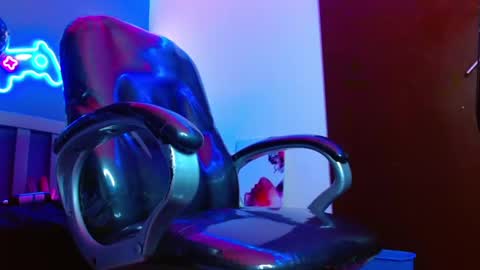 GEORGE online show from January 8, 4:02 am