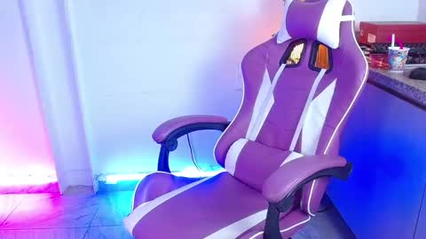 georgina_lulu online show from February 25, 10:42 pm