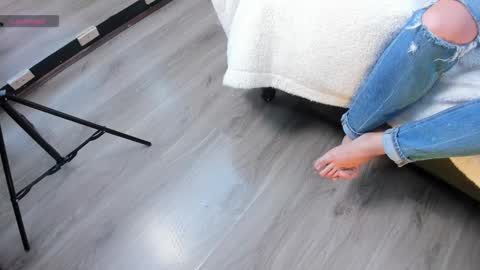 Georgina  online show from March 25, 11:50 am