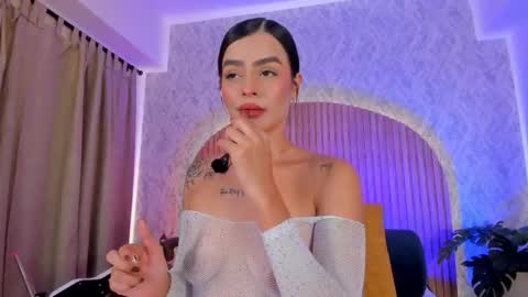 Kendal  online show from March 18, 1:50 pm