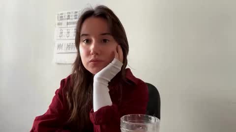 Emma online show from November 4, 10:49 am