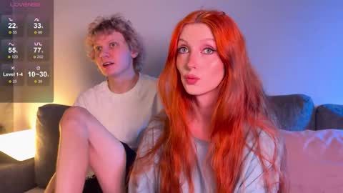 Snapshot of gethigh_ chatting on October 6, 1:56 am Liz and Mark online show from October 6, 1:56 am