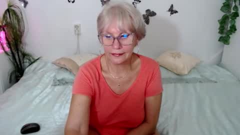 Ghertrudequeen online show from September 16, 4:15 am