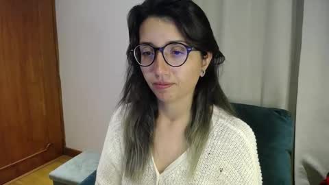 Snapshot of ghostcrimson chatting on September 10, 2:34 am andy online show from September 10, 2:34 am