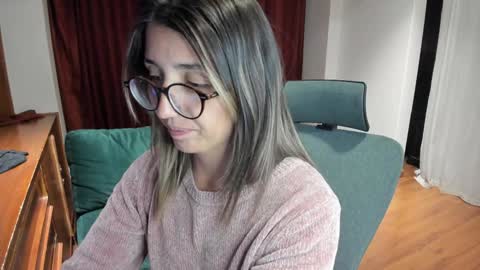 Snapshot of ghostcrimson chatting on January 26, 4:41 am andy online show from January 26, 4:41 am