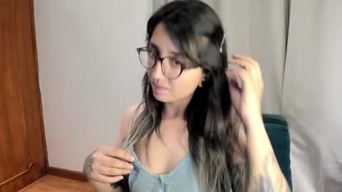 Snapshot of ghostcrimson chatting on September 25, 2:29 am andy online show from September 25, 2:29 am