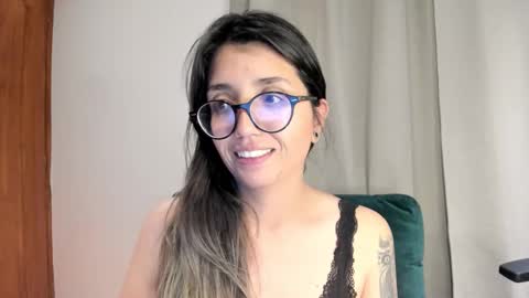 Snapshot of ghostcrimson chatting on October 2, 3:16 am andy online show from October 2, 3:16 am