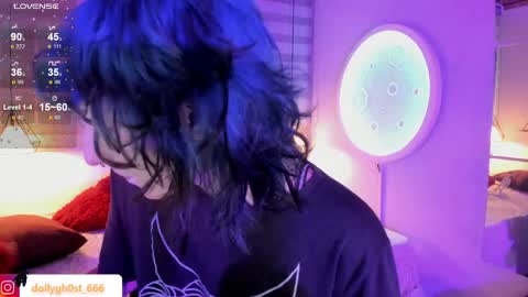 Allison  online show from April 22, 8:49 pm