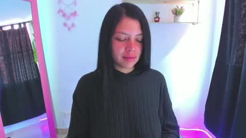 giaaaa   online show from April 30, 2:00 pm