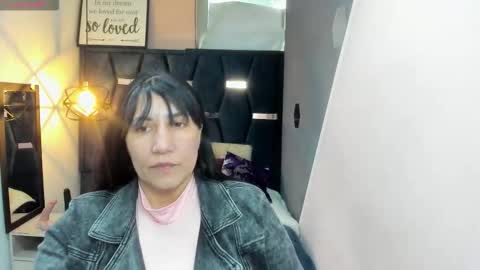 Snapshot of giafox_ chatting on October 5, 1:19 pm G I A FOX online show from October 5, 1:19 pm