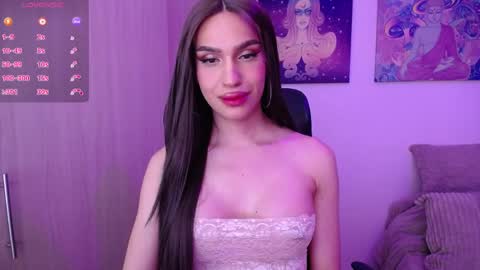 Gia Mint  online show from June 6, 2:50 am