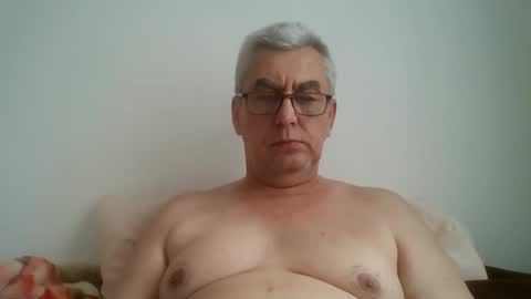 gigi1970 online show from April 18, 12:40 pm