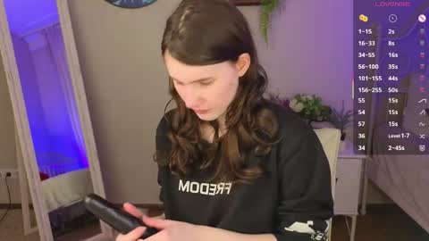 gigi_myav online show from May 17, 3:32 pm