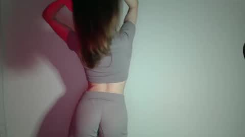 Gigi online show from March 8, 5:43 pm