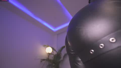 Snapshot of gigi_ulala chatting on January 25, 11:13 am 80 off in my OF gigipriv  online show from January 25, 11:13 am