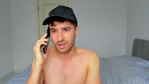 gilbertogonzales online show from September 18, 9:35 am