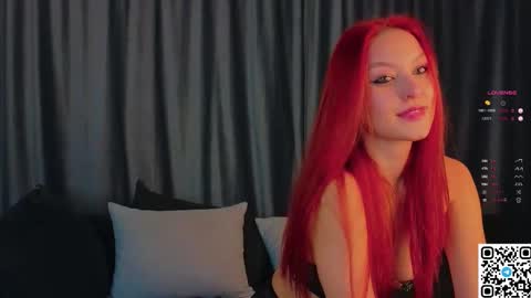 Snapshot of gildedkitten chatting on September 30, 6:40 pm Stacy online show from September 30, 6:40 pm