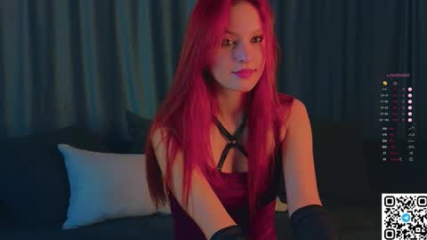 Snapshot of gildedkitten chatting on October 8, 6:47 pm Stacy online show from October 8, 6:47 pm