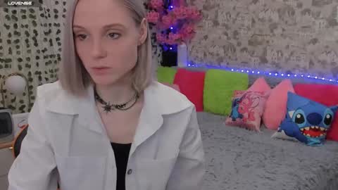 Gina online show from June 3, 2:36 am