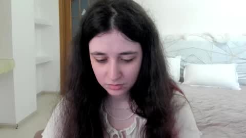 Kate online show from May 28, 9:18 am