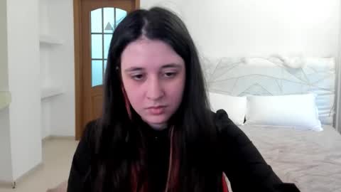 Kate online show from May 5, 9:37 am