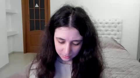 Kate online show from December 5, 9:19 am