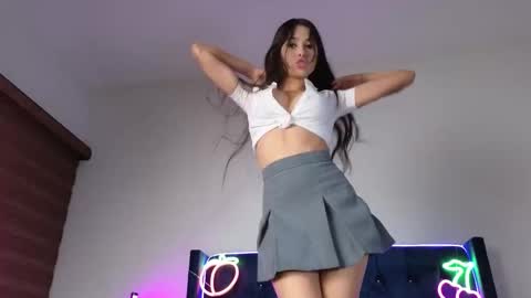 Gina Cali online show from November 19, 4:23 am