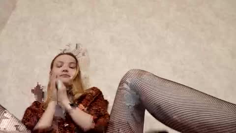 Ginger Anna online show from April 28, 6:45 pm