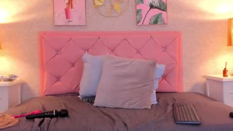 Ginger online show from February 1, 11:06 pm