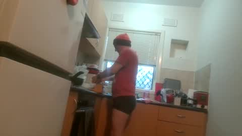 GingerbreadDan online show from November 16, 8:16 am