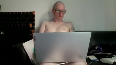 GingerbreadDan online show from December 4, 7:44 am