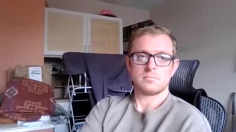 Snapshot of ginwood chatting on October 7, 2:46 pm ginwood online show from October 7, 2:46 pm