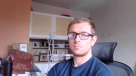 Snapshot of ginwood chatting on October 10, 2:01 pm ginwood online show from October 10, 2:01 pm