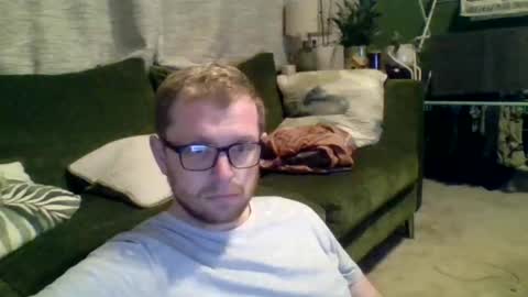 Snapshot of ginwood chatting on February 8, 6:22 pm ginwood online show from February 8, 6:22 pm