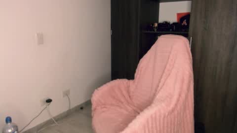 giny_bean online show from February 22, 1:53 am