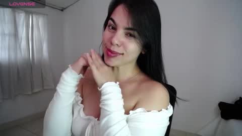 GIO RIVERA online show from October 8, 8:59 pm