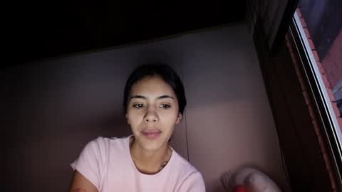 giovanna_oliveria online show from April 22, 11:12 pm