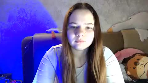 girl_cute07 online show from April 20, 7:17 pm