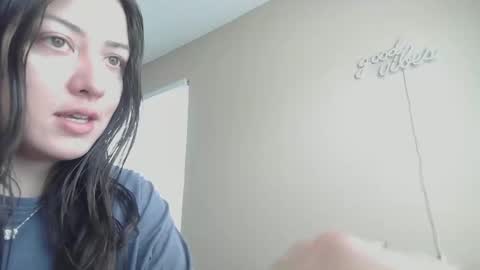 Jasmine online show from May 4, 4:24 pm