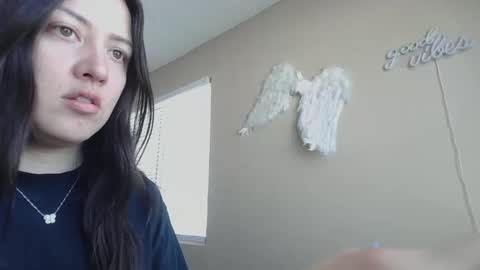 Jasmine online show from February 4, 5:28 pm