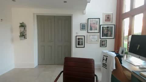 girlsandbikes online show from September 22, 7:45 am