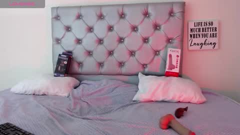 gisell taylor online show from October 4, 6:17 pm