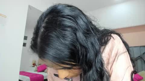 GISELLE ROLDAN online show from October 15, 4:16 am