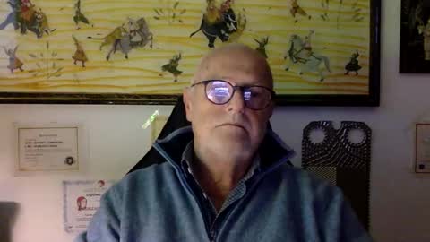 giutomma930394 online show from March 14, 2:43 pm