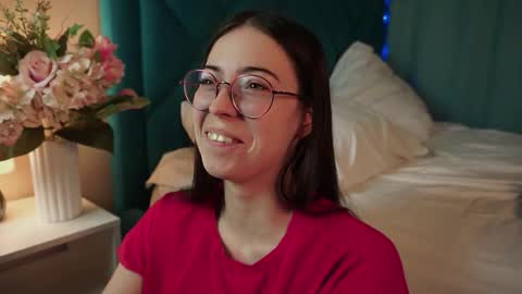 Agness online show from February 9, 3:26 pm