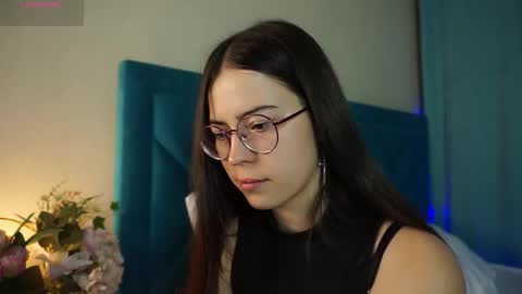 Agness online show from October 14, 1:36 pm