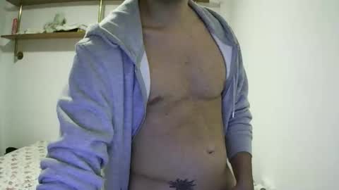 gladiator_18 online show from December 2, 4:00 am