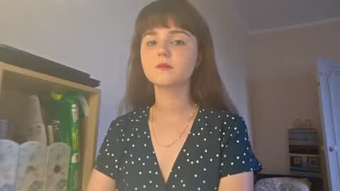 Mia online show from July 20, 8:06 am