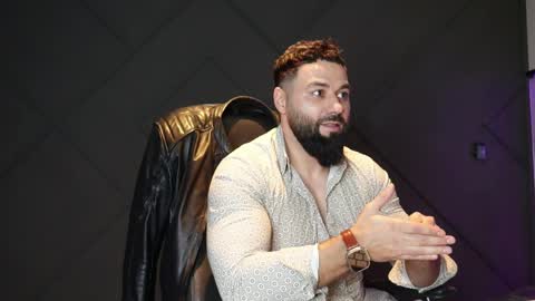 Matthew .. for short call me Matt online show from April 10, 7:40 pm