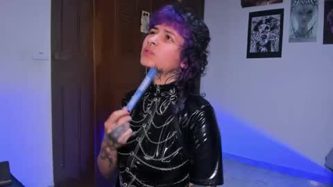 NYX online show from December 2, 4:27 pm